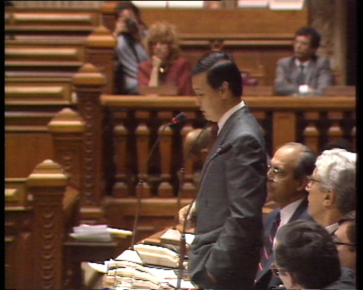 Debate na AR sobre educação e formação profissional