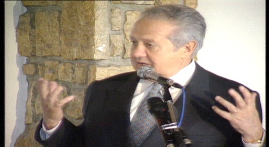 Mário Soares almoça com diplomatas