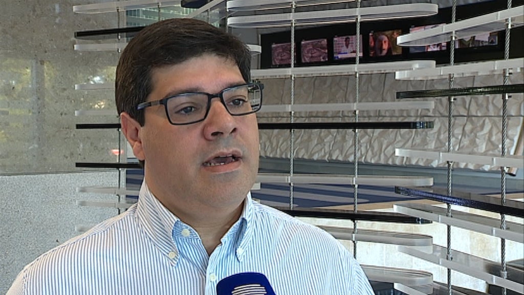 Eurico Brilhante Dias critíca Passos Coelho