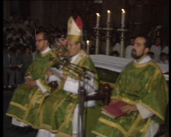 Novos padres e diáconos