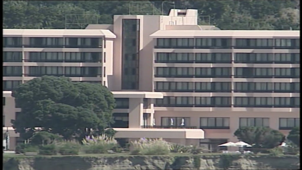 Degradação do Hotel Monte Palace