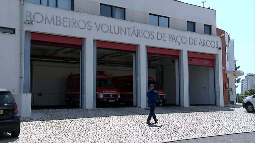 Drone de bombeiros provoca incêndio em Oeiras