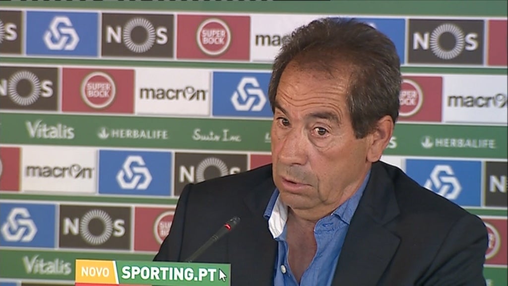 Futebol: conferência de imprensa de Octávio Machado