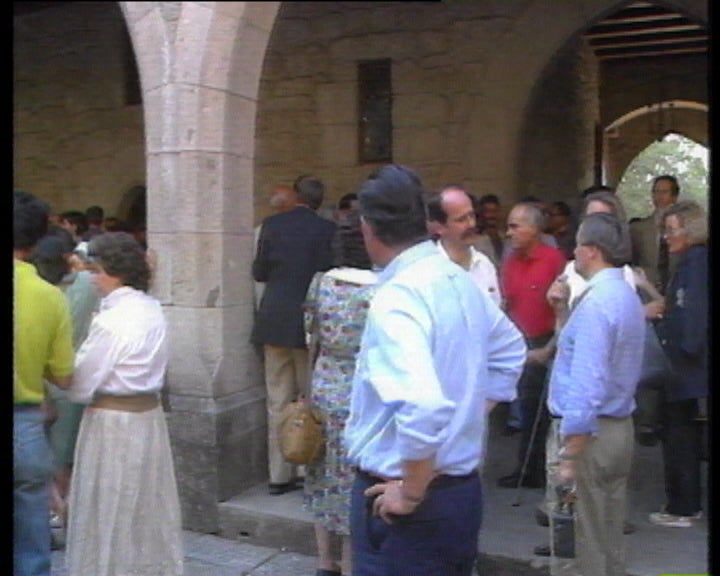 Nobres visitam o Palácio dos Duques de Bragança