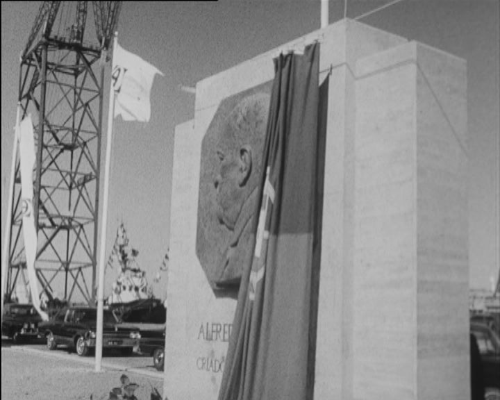 Américo Tomás inaugura doca Alfredo da Silva