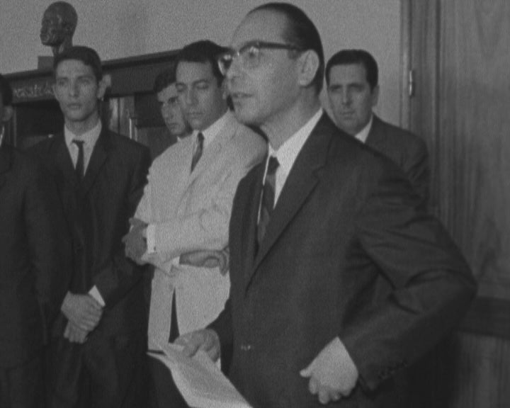 Joaquim da Silva Cunha recebe alunos de Angola