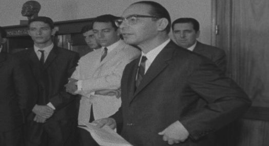 Joaquim da Silva Cunha recebe alunos de Angola