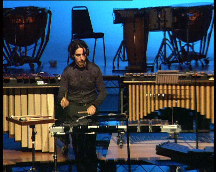 Espectáculo musical do grupo de percussão “Drumming”