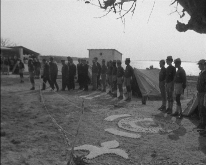 Visita de Rebocho Vaz a acampamento da Mocidade Portuguesa