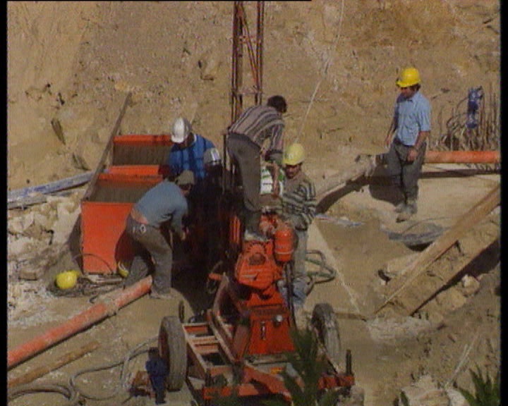 Embargo à obra de empreendimento comercial