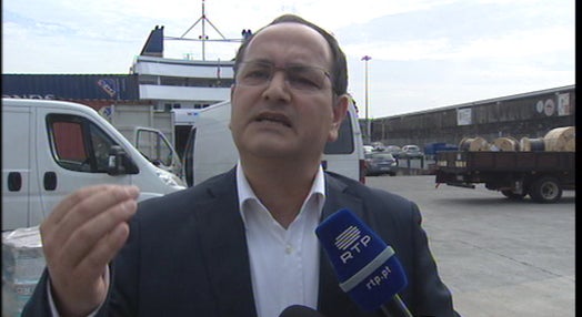Consulta para operação dum ferry na Madeira