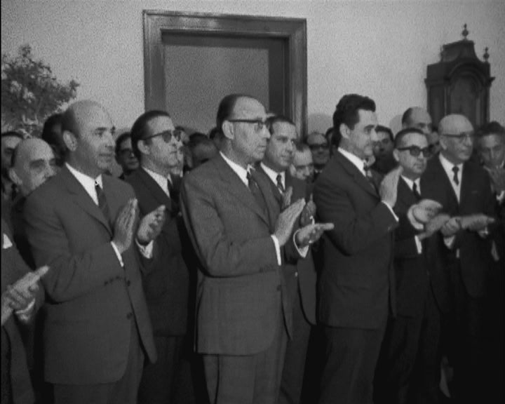 Veiga Simão recebe comissão das Caldas da Rainha