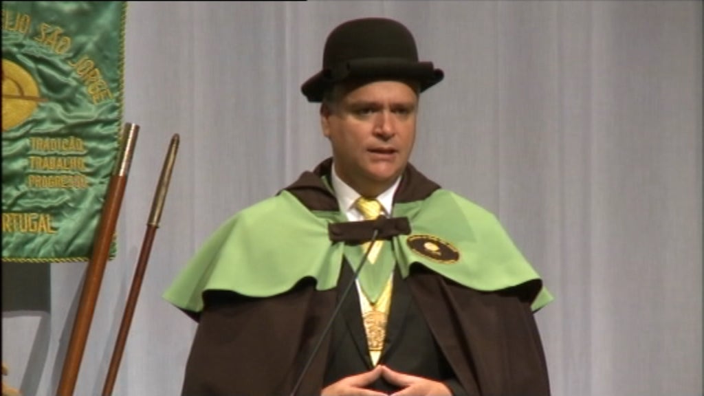 Vasco Cordeiro entronizado confrade da Confraria do Queijo de São Jorge