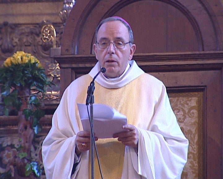 Missa pascal sem referência à pedofilia