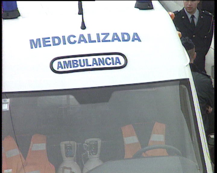 Homem barricado na Caparica