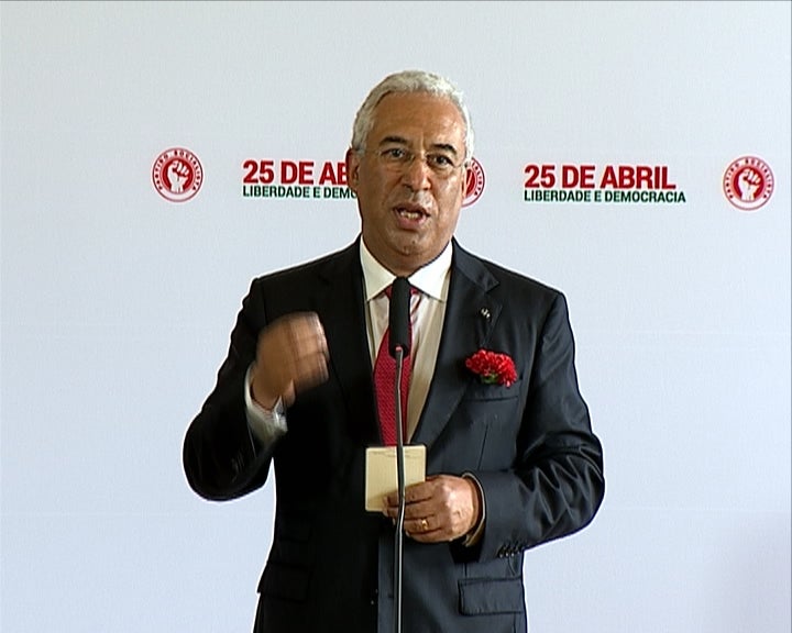 António Costa critica Presidente da República