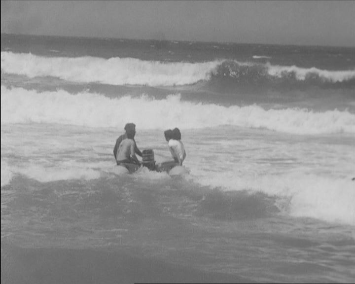 Nadadores-salvadores e socorro a banhistas