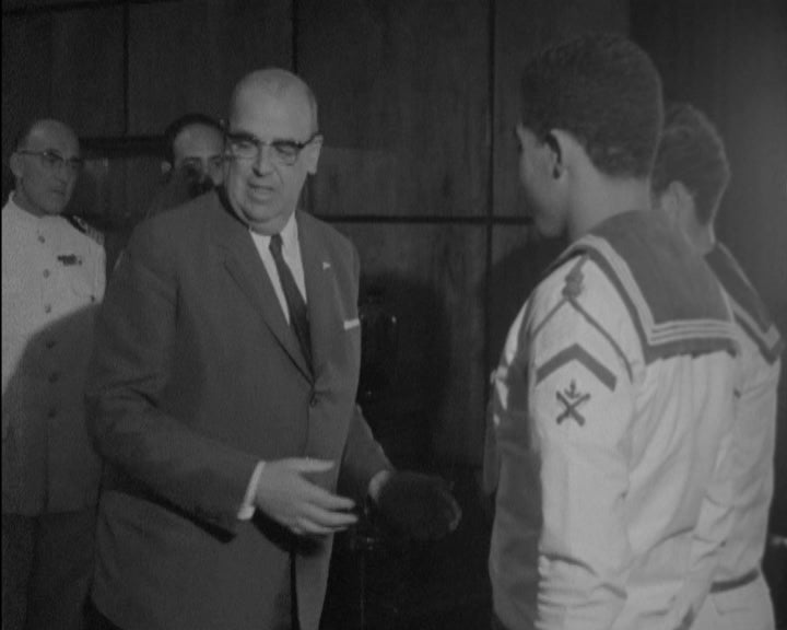 Manuel Pereira Crespo recebe fuzileiros