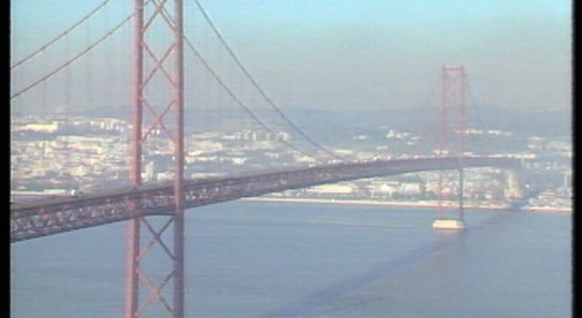 Obras de alargamento da Ponte 25 de Abril estarão concluidas em 1991