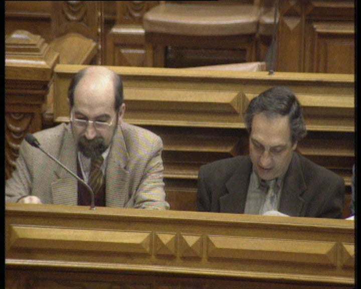 PCP entrega o projeto de revisão da Constituição