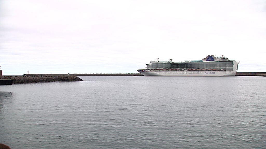 Navio Cruzeiro Ventura na Terceira