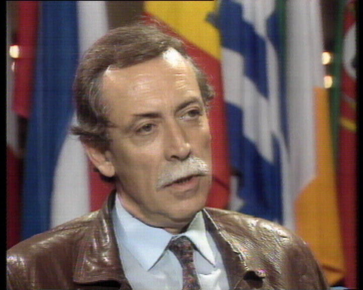 Entrevista a Barros Moura