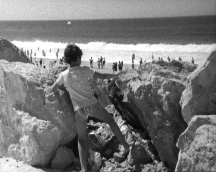 Lixo nas praias da Costa de Caparica