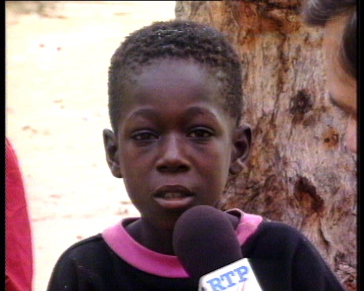 Orfãos da guerra em Angola