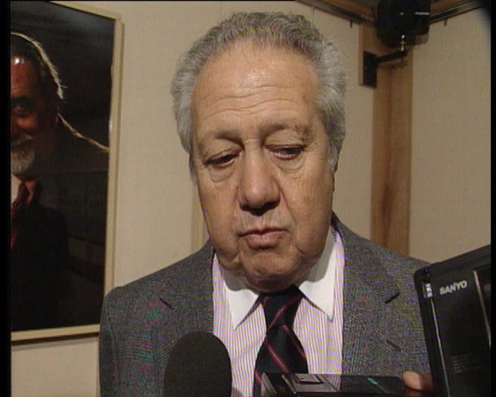 Mário Soares sobre Angola