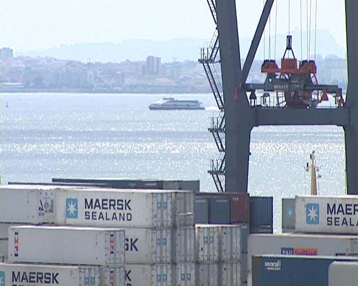 Terminal de contentores de Alcântara