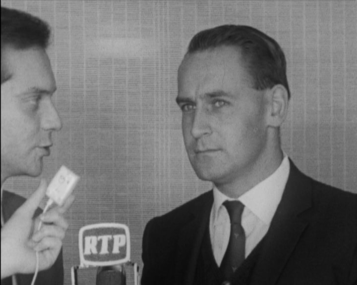 Chegada de Collin Cameron a Lisboa