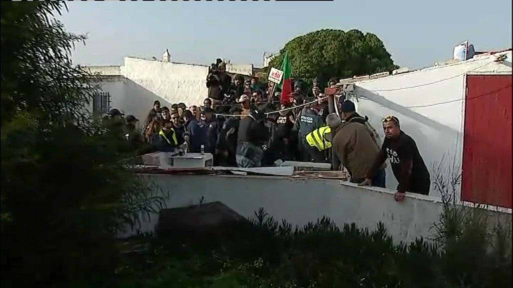 Demolições na Ria Formosa