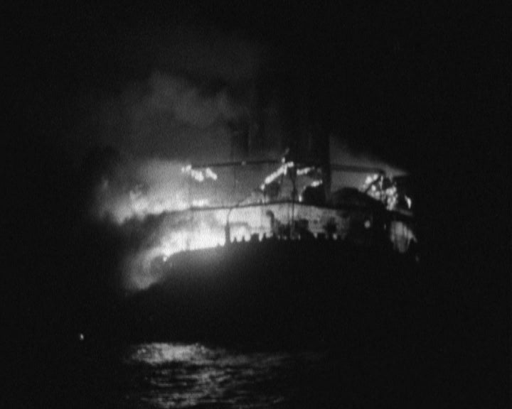 Incêndio no cargueiro “Volos”