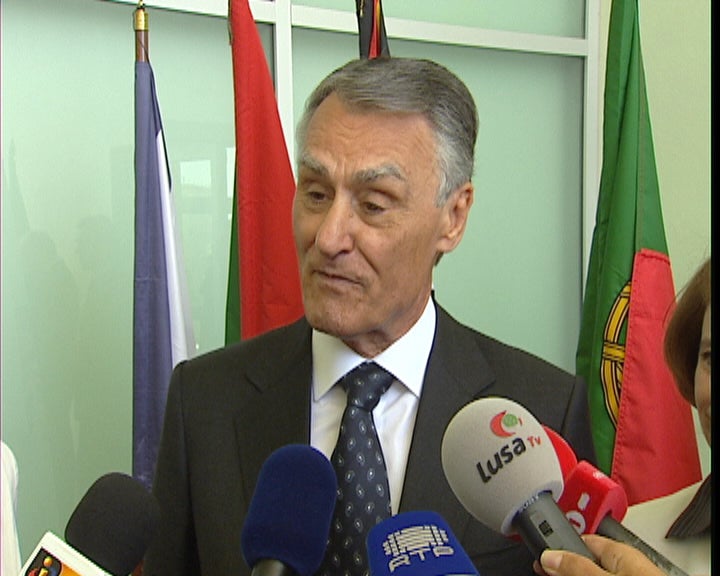 Cavaco Silva visita escola