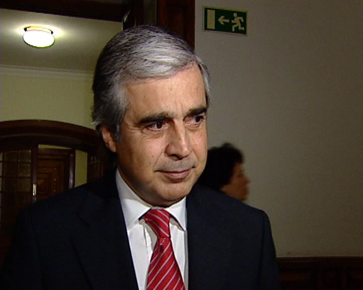 Pedro Santana Lopes já tem assinaturas para congresso extraordinário