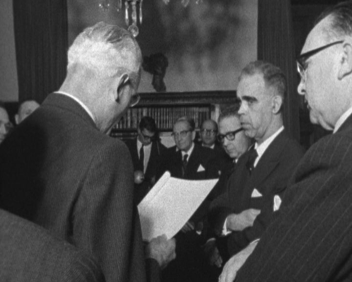 Arantes e Oliveira recebe a Comissão Pró-Sines