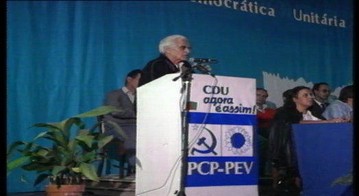 Álvaro Cunhal participa num comício