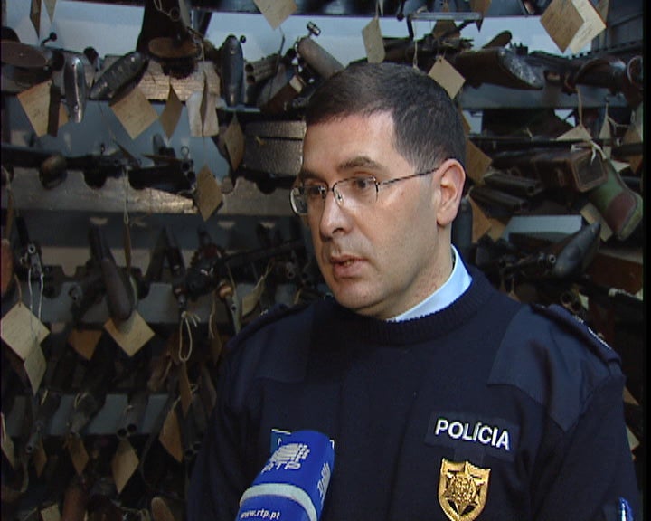 Licença de Uso e Porte de Arma