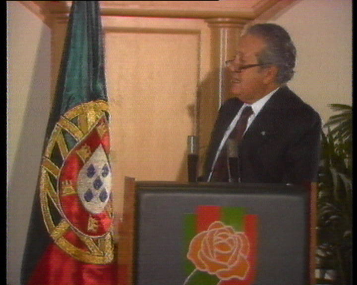 Mário Soares apresenta candidatura à Presidência