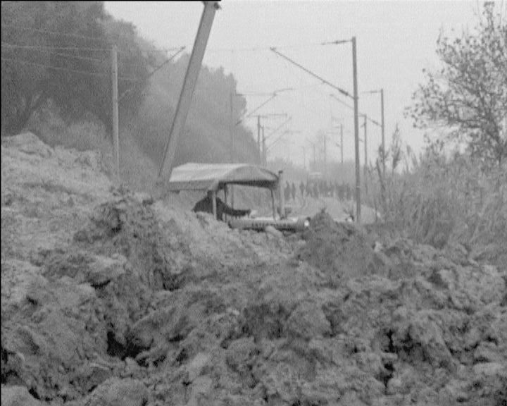 Desobstrução da via férrea em Santarém
