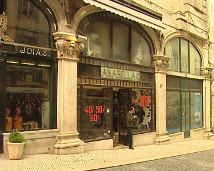 Infiltrações em lojas da Rua do Carmo
