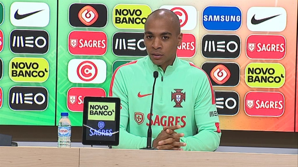 Futebol: Treino da Seleção Nacional