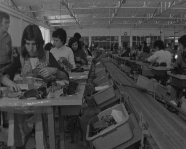 Fábrica de Calçado em laboração