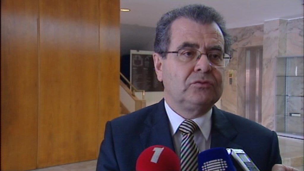 Reação de Avelino Meneses