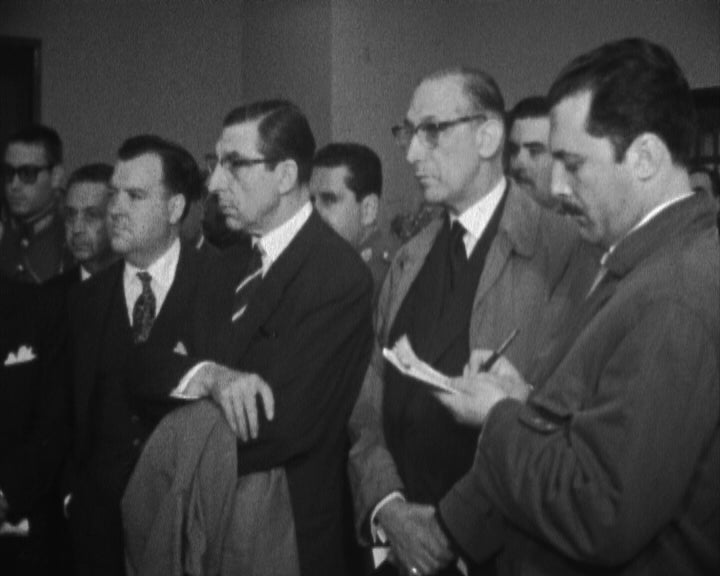 Inauguração de estações dos CTT