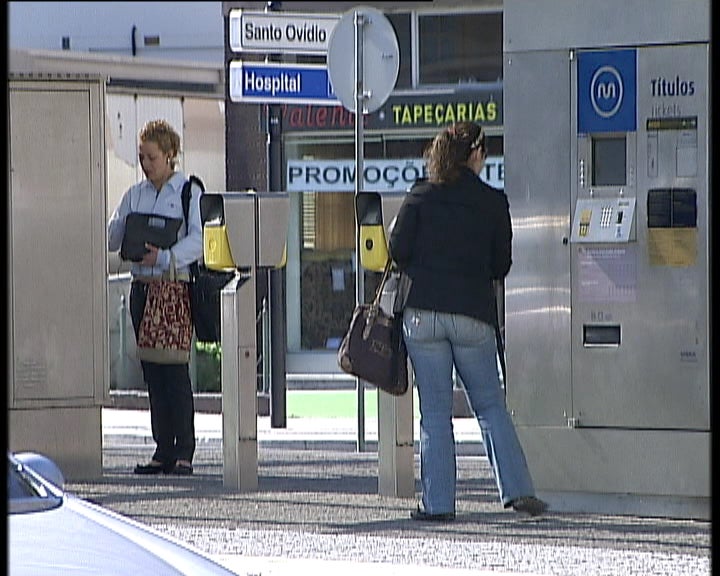 Aumentos nos transportes públicos