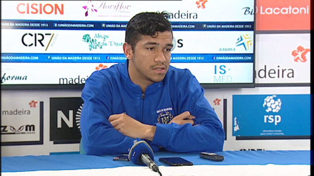 Futebol: treino do União da Madeira