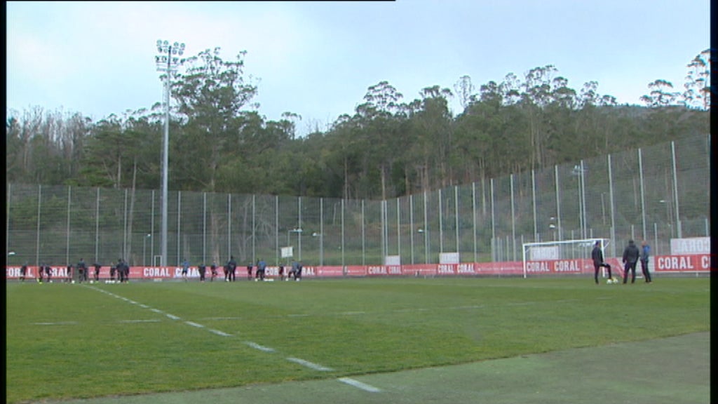 Futebol: treino do Nacional