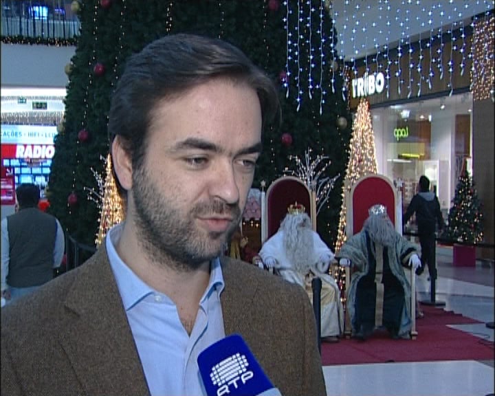 Espanhóis às compras