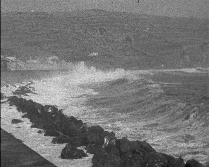 Quando o mar galga a terra